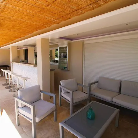 Villa La Mandragora, Belle Pour 6 Personnes Avec Piscine A Debordement Et Vue A La Londe-les-Maures