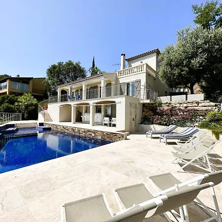 La Mandragora, Belle Pour 6 Personnes Avec Piscine A Debordement Et Vue A Villa